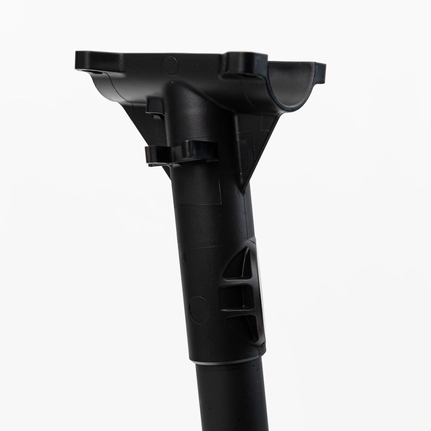 Landing Gear Crossbeam - Rear 6693 (T100)