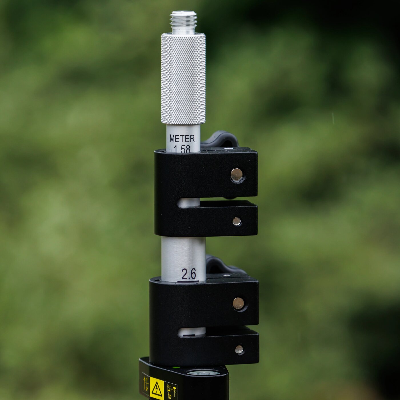 Heavy Duty Repeater Tripod Stand